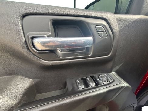 Used 2021 Chevrolet Silverado 1500 Custom Trail Boss image 30