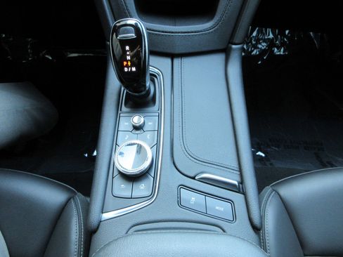 Used 2023 Cadillac XT6 Luxury image 54