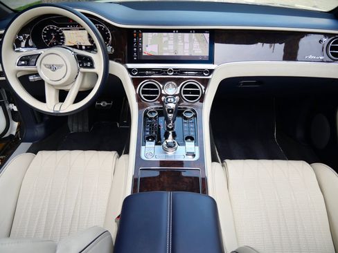 Used 2024 Bentley Continental GT Azure AWD/4WD image 4