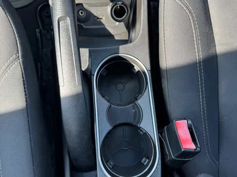 Used 2019 Ford Fiesta SE FWD image 37