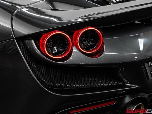 Used 2021 Ferrari F8 Tributo RWD image 22