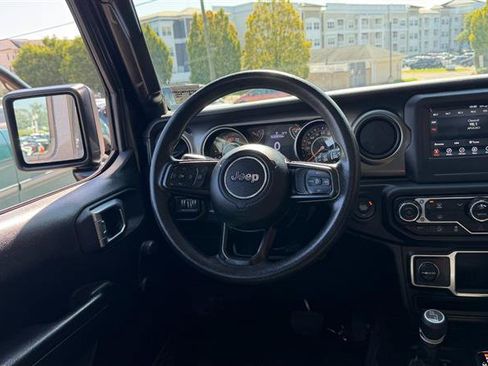 Used 2022 Jeep Wrangler Unlimited Sport AWD/4WD image 16