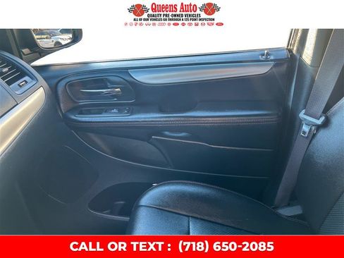 Used 2019 Dodge Grand Caravan GT image 24