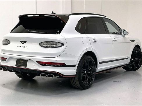 New 2026 Bentley Bentayga Speed AWD/4WD image 4