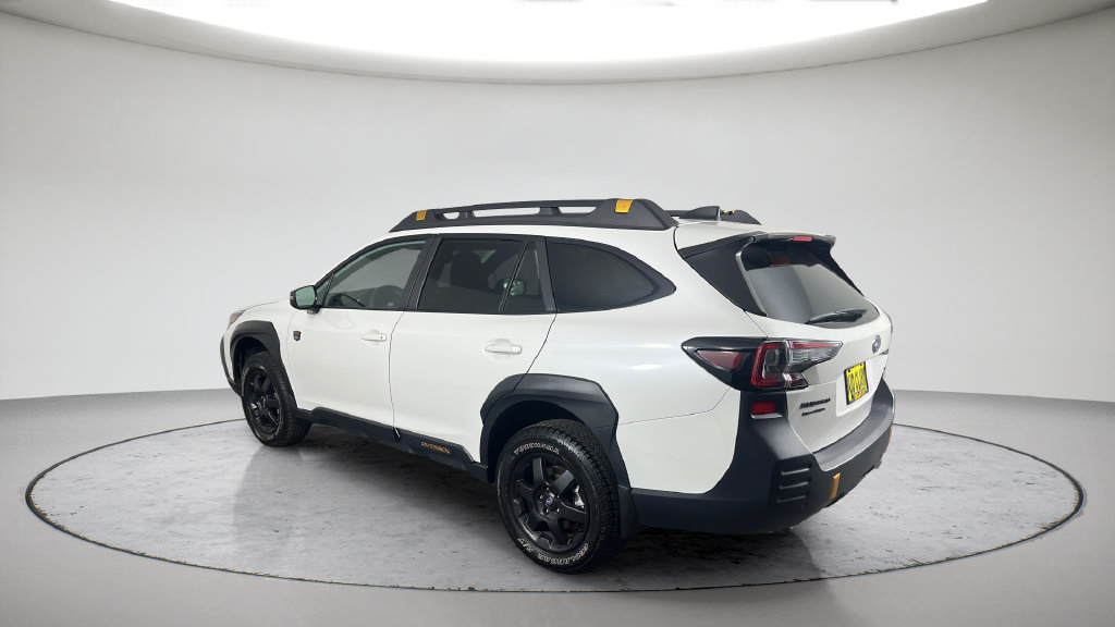Used 2025 Subaru Outback Wilderness AWD/4WD image 11