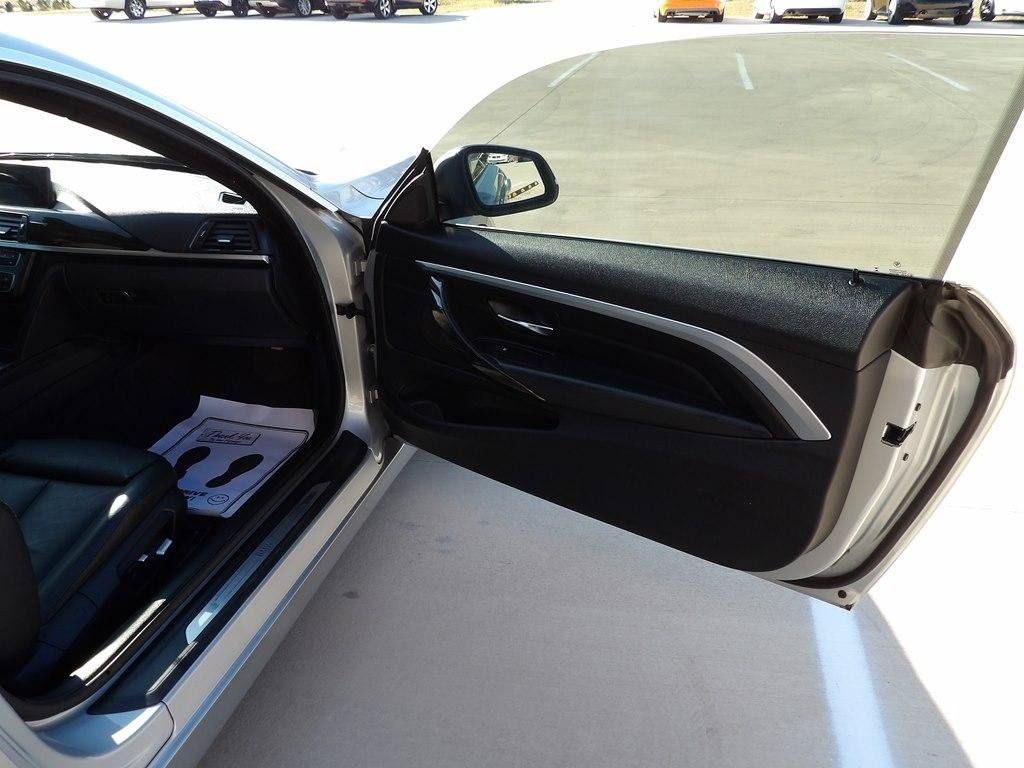 Used 2016 BMW 428i xDrive Coupe AWD/4WD image 29