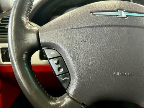 Used 2002 Ford Thunderbird RWD image 15
