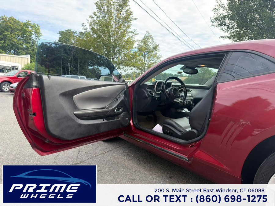 Used 2010 Chevrolet Camaro LT w/ RS Package RWD image 9