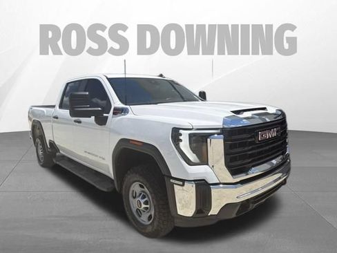 Used 2024 GMC Sierra 2500 Pro AWD/4WD image 3