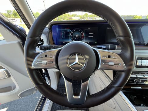 Used 2023 Mercedes-Benz G 550 image 19