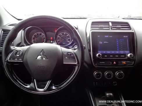 Used 2020 Mitsubishi Outlander Sport SE image 10