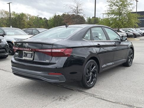New 2026 Volkswagen Jetta SE image 5