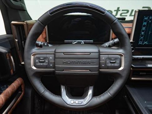 Used 2025 GMC Hummer EV 3X AWD/4WD image 46
