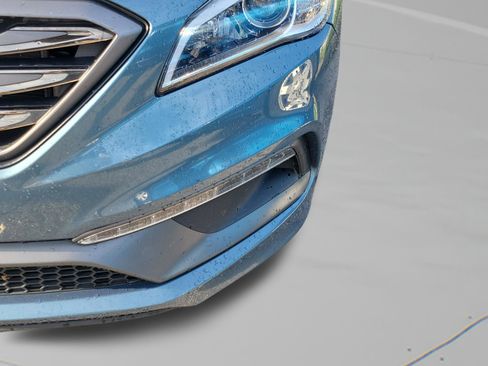 Used 2016 Hyundai Sonata Sport w/ Option Group 02 FWD image 11