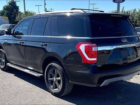 Used 2021 Ford Expedition XLT AWD/4WD image 3