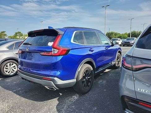 Used 2023 Honda CR-V Sport image 3