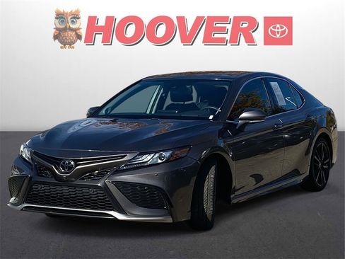 Used 2023 Toyota Camry XSE image 6