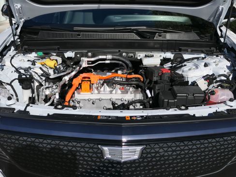 Used 2026 Cadillac Lyriq Sport AWD/4WD image 29