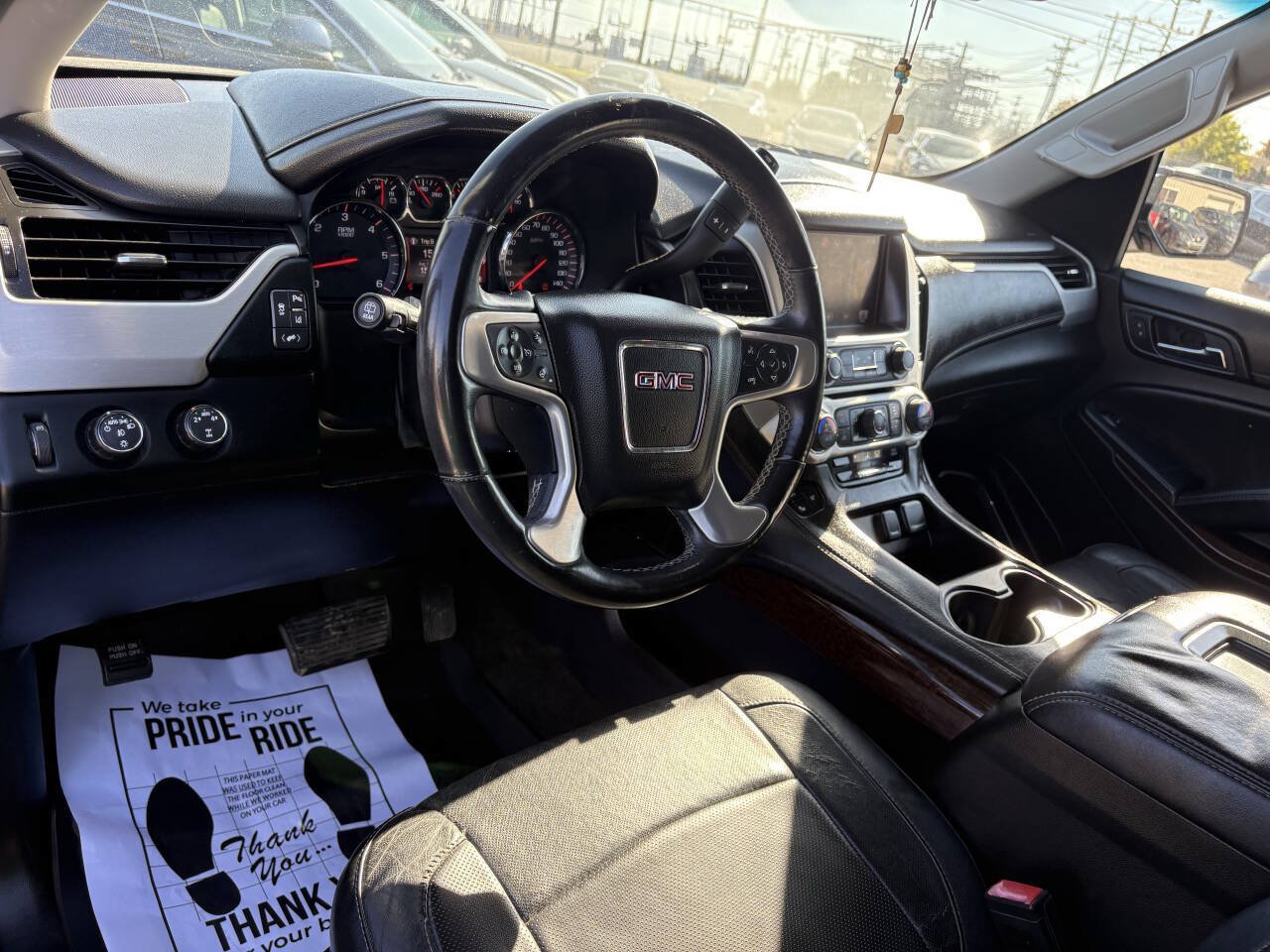 Used 2015 GMC Yukon SLT AWD/4WD image 29