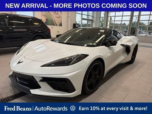 Used 2020 Chevrolet Corvette Stingray Preferred Cpe w/ 2LT Preferred Equipment Group RWD image 2