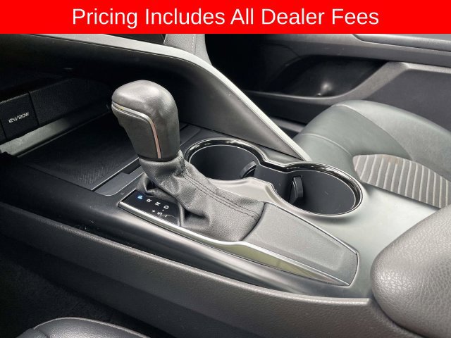 Used 2020 Toyota Camry SE FWD image 32