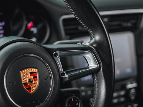 Used 2018 Porsche 911 Carrera T RWD image 37