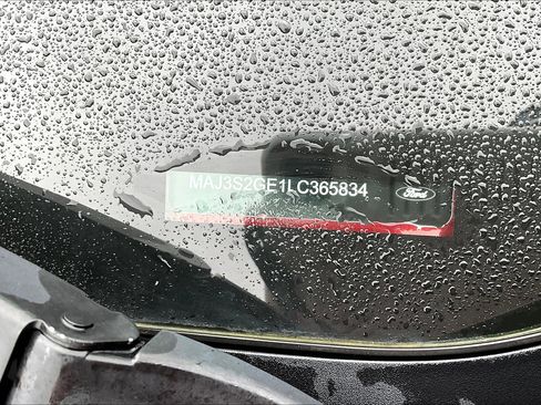 Used 2020 Ford EcoSport SE image 36