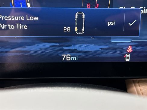 New 2025 Chevrolet Equinox ACTIV w/ Safety and Technology Package image 13