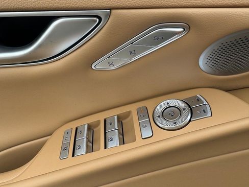 Certified 2025 Genesis G80 2.5T Advanced image 16