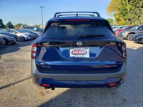 New 2026 Nissan Kicks SR w/ Cold Weather Package AWD/4WD image 5