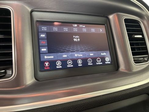 Used 2022 Dodge Charger SXT image 11