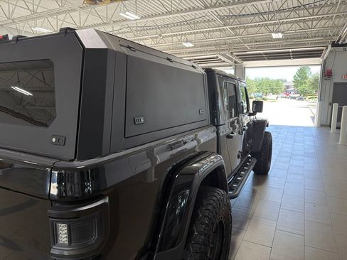 Used 2023 Jeep Gladiator Rubicon w/ LED Lighting Group AWD/4WD image 44