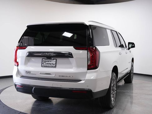 Used 2024 GMC Yukon XL Denali Ultimate AWD/4WD image 8