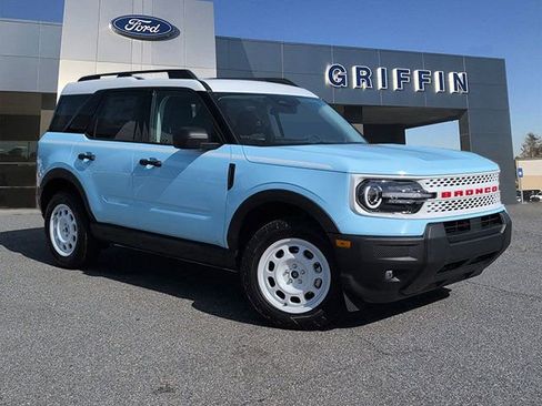 New 2025 Ford Bronco Sport Heritage w/ Convenience Package AWD/4WD image 1