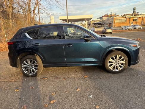 Used 2023 MAZDA CX-5 Signature image 8