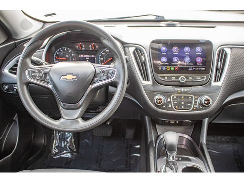 Used 2023 Chevrolet Malibu LT FWD image 23