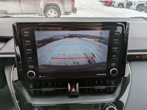 Used 2022 Toyota Corolla LE image 12