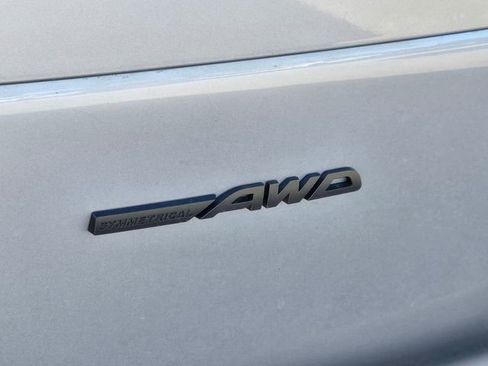 New 2026 Subaru Outback Limited AWD/4WD image 10