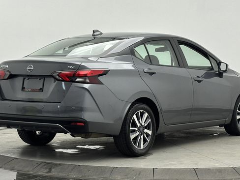 Used 2023 Nissan Versa SV image 7