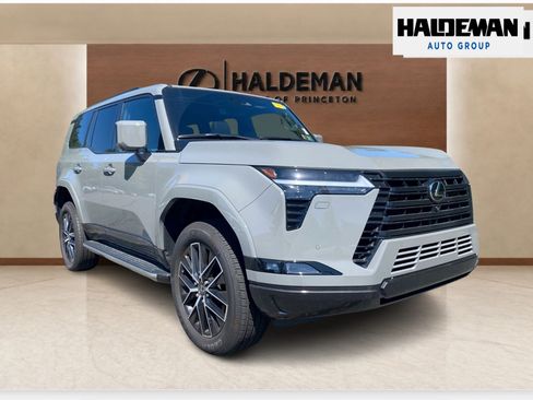 Used 2026 Lexus GX 550 w/ Accessory Package (2T) AWD/4WD image 1