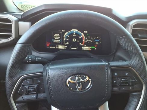 Used 2025 Toyota Sequoia SR5 image 18