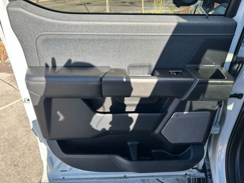 Used 2024 Ford F150 Lariat image 27