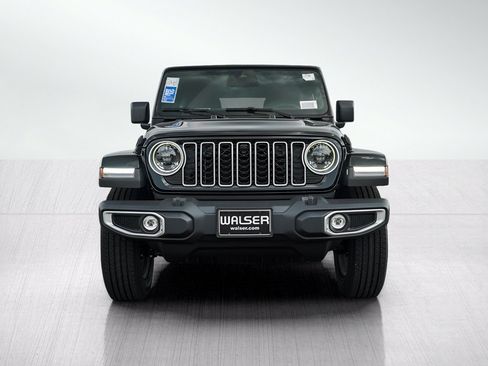 New 2026 Jeep Wrangler Unlimited Sahara AWD/4WD image 2