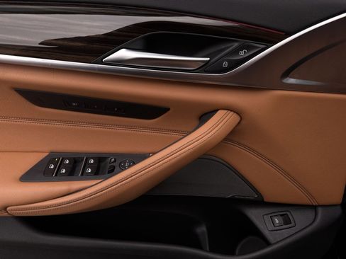 Used 2022 BMW 530i w/ Premium Package image 15