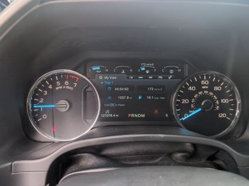 Used 2019 Ford F150 Lariat w/ FX4 Off-Road Package AWD/4WD image 11