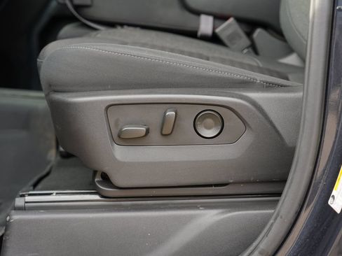 Used 2024 Chevrolet Silverado 1500 RST AWD/4WD image 15