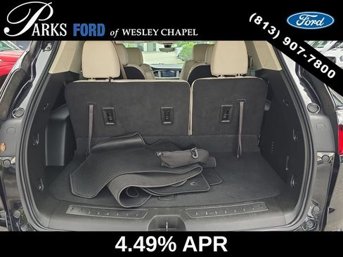 Used 2023 Buick Enclave Premium w/ Experience Buick Package AWD/4WD image 9