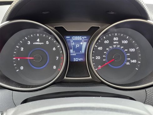 Used 2016 Hyundai Veloster image 24