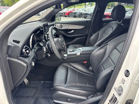 Used 2019 Mercedes-Benz GLC 300 4MATIC Coupe image 9