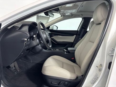 Used 2025 MAZDA MAZDA3 s FWD image 11
